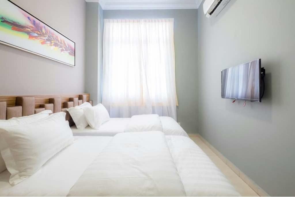 Вилла 6, Persiaran Tanjung Bunga 3 Бату-Ферринги Экстерьер фото